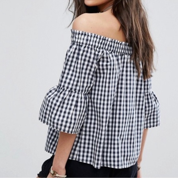 Abercrombie bell sleeve top - Picture 3 of 9